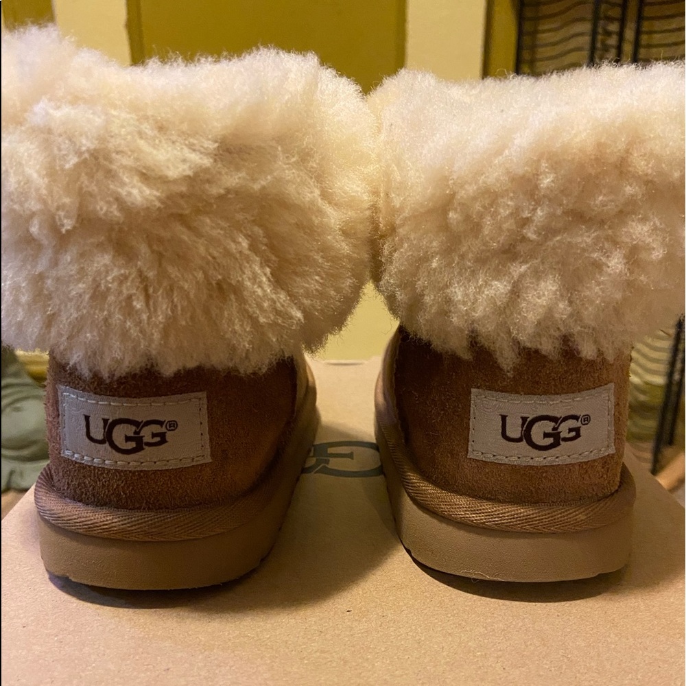 Chestnut Toddler Ugg’s